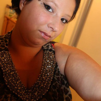 Houriya - Transsexuelle rencontre à Lobsigen Profil de Houriya, 26 ans, Transsexuelle rencontre à Lobsigen (Berne)